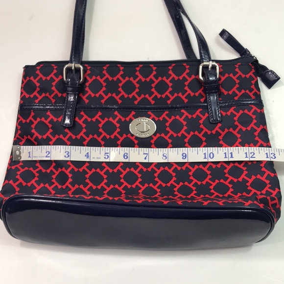 Tommy Hilfiger nylon bag in classic red and navy, EUC - Picture 11 of 12